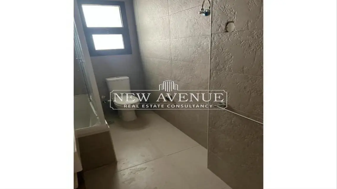 Luxury Apartment with Spacious Living in the Heart of the City
