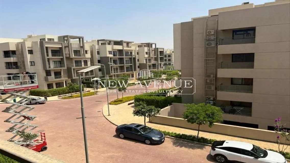 Luxury Apartment with Spacious Living in the Heart of the City