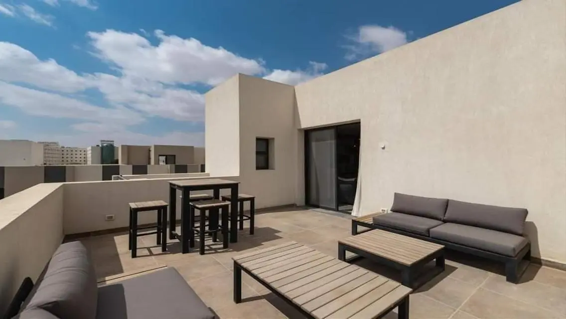 Stylish 140 sqm Apartment in the Heart of the City