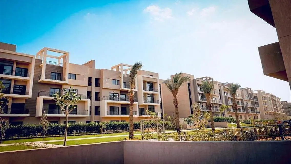 Luxury Apartment 40 Meters for Sale Overlooking the Lakes