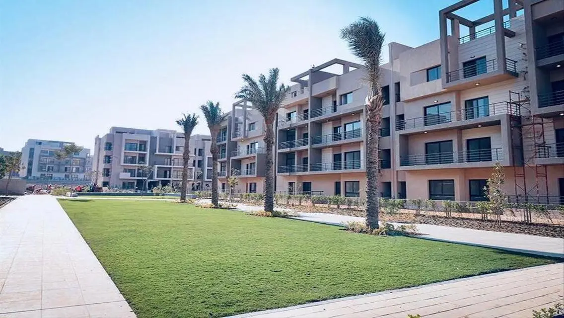 Luxury Apartment 40 Meters for Sale Overlooking the Lakes