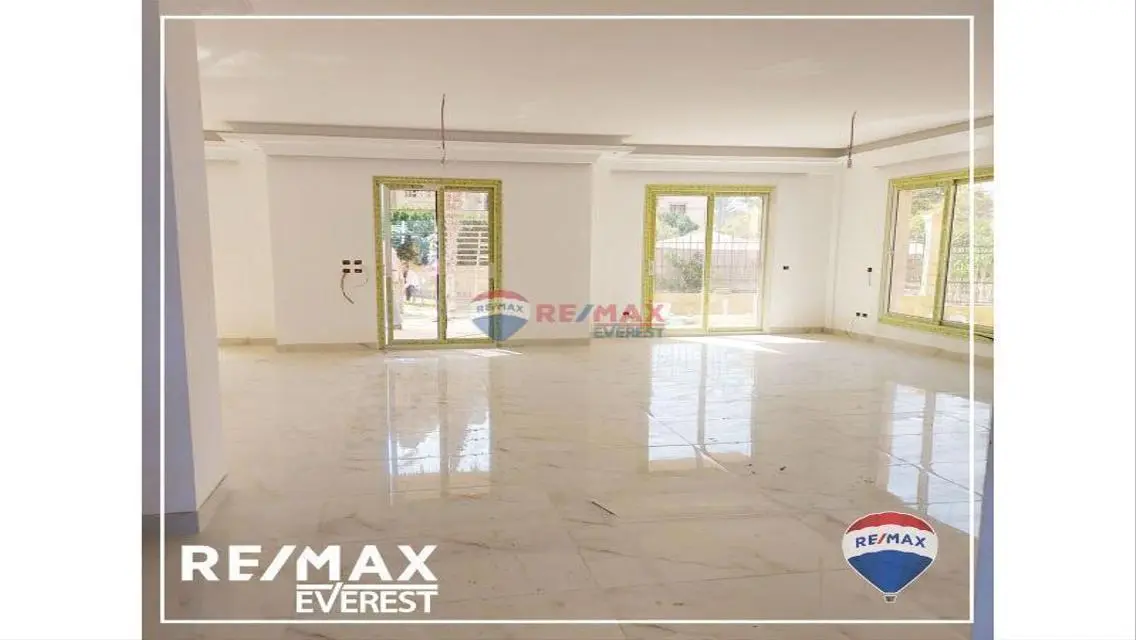 Luxury 4-Bedroom Apartment with 2009 Meter Space