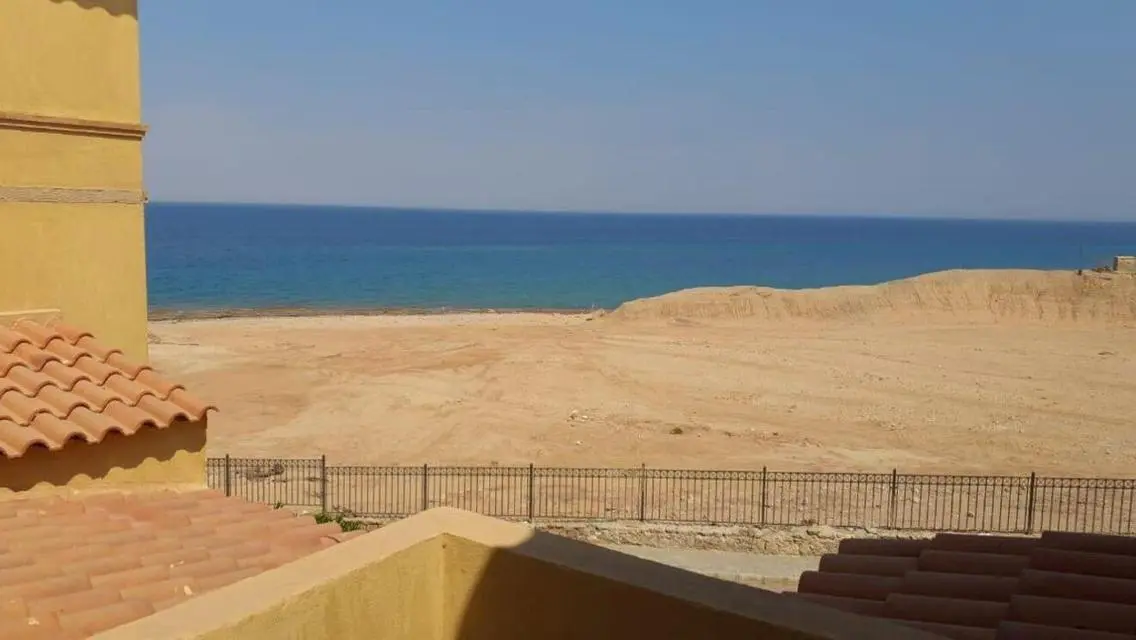 فيلا فاخرة بمساحة 200 متر في موقع متميز
