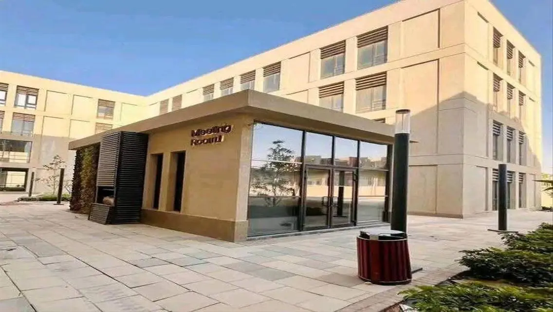 Luxurious Property for Sale in Zed East – District 5
