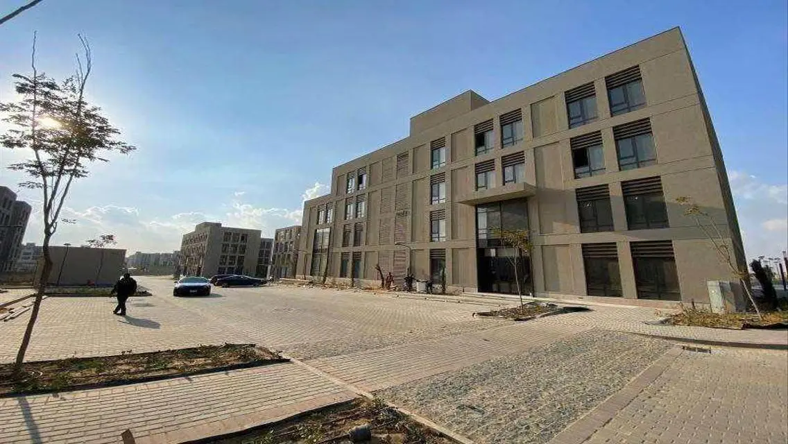Luxurious Property for Sale in Zed East – District 5