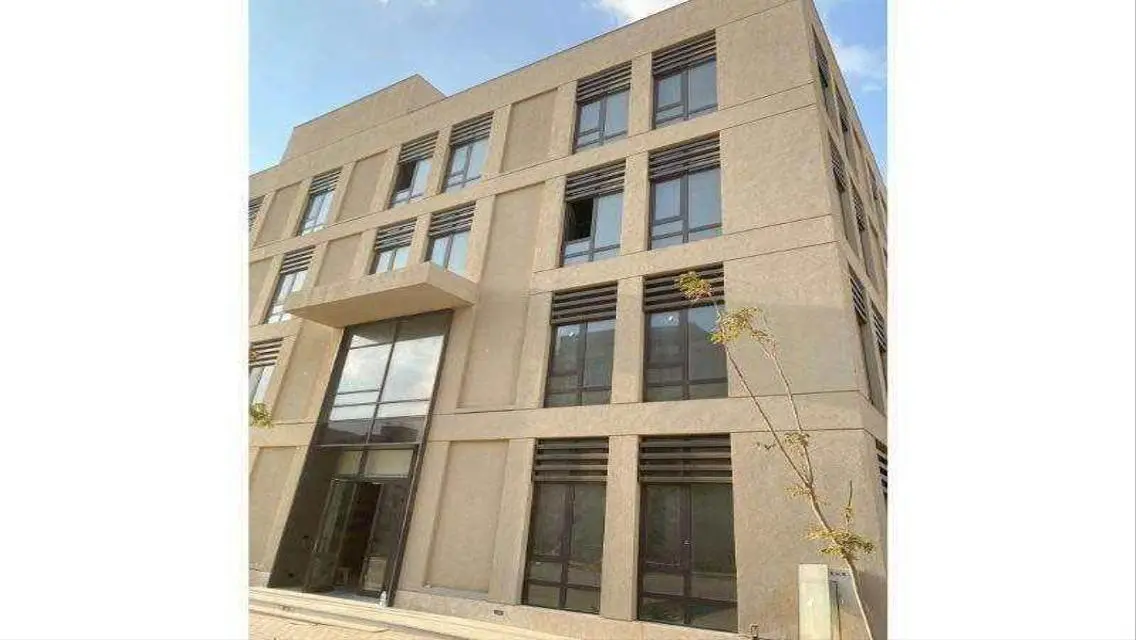 Luxurious Property for Sale in Zed East – District 5
