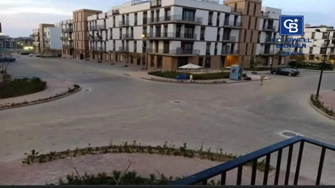 شقة فاخرة بمساحة واسعة في أفضل موقع