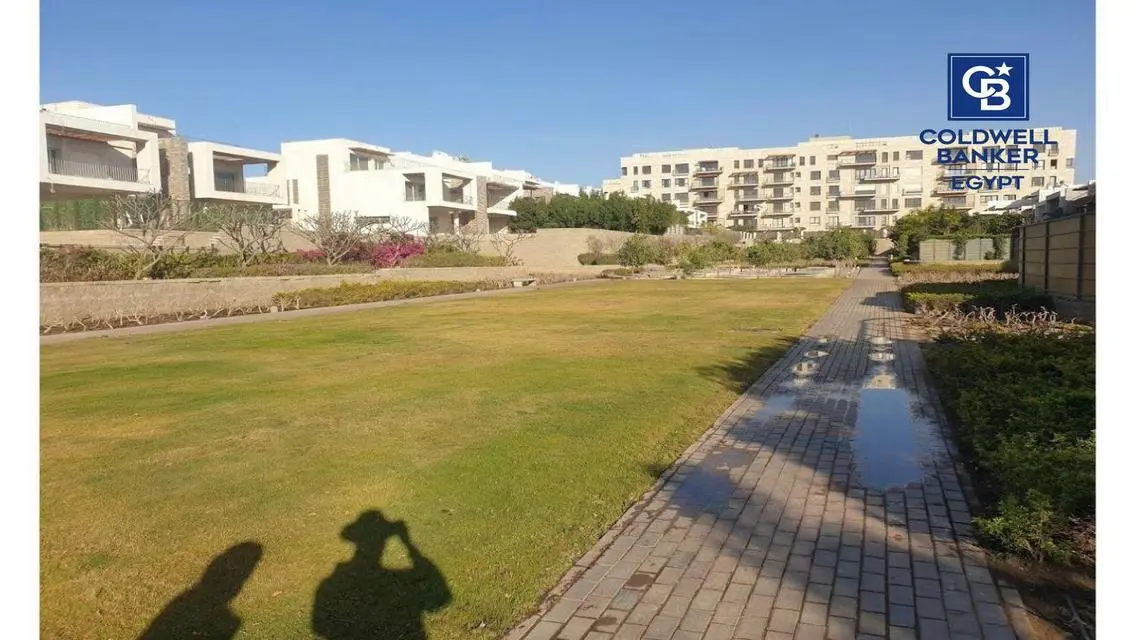 شقة فاخرة بمساحة واسعة في أفضل موقع