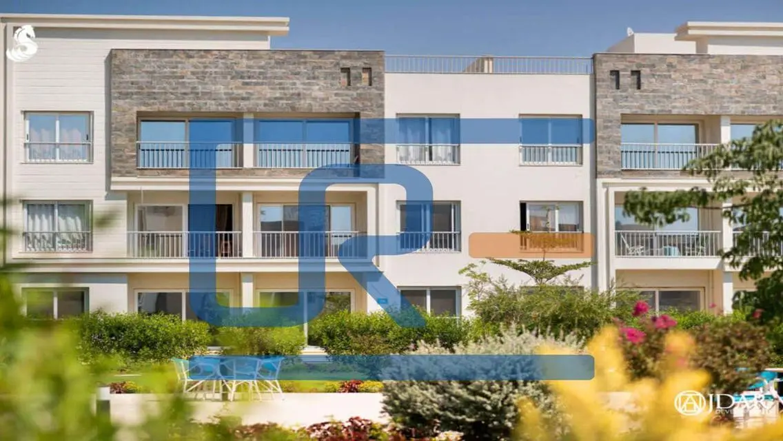 شقة بمطل رائع على البحر بملحقات فاخرة