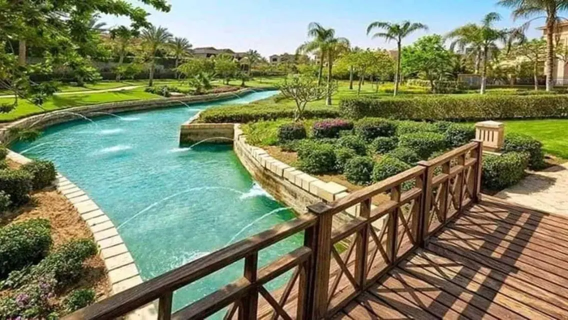 Luxury Apartment in Swan Lake