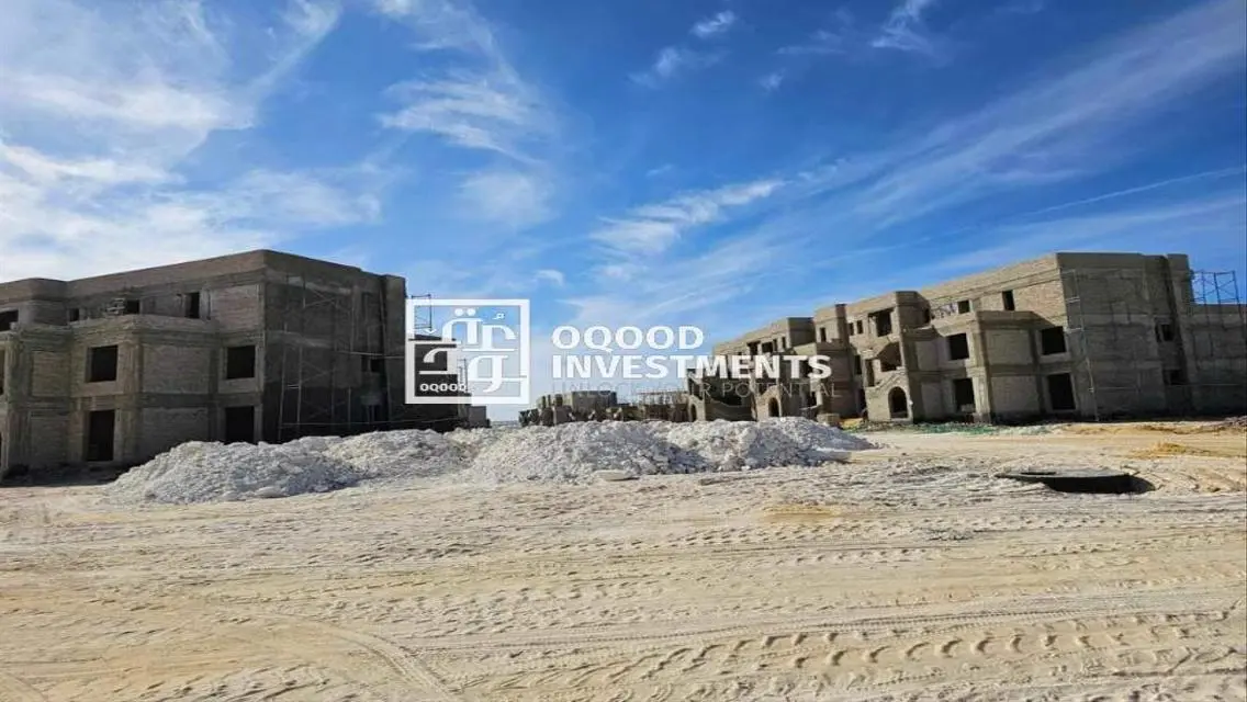 فيلا فاخرة بمساحة 620 متر مربع للبيع
