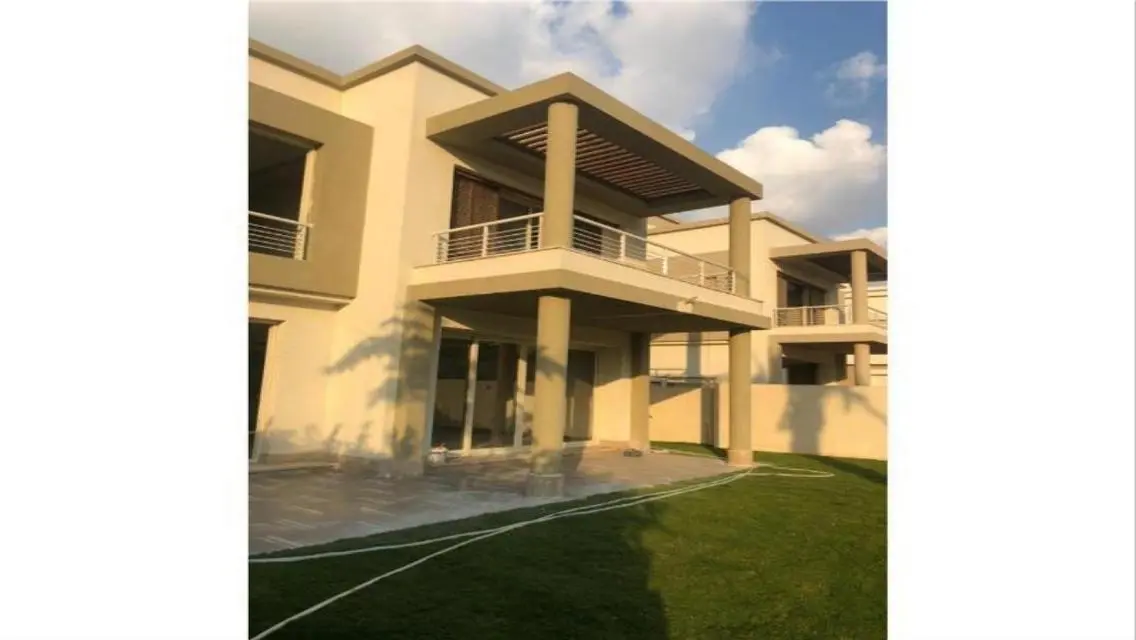 Luxurious Apartment with 4500 Meters of Space and Elegant Amenities