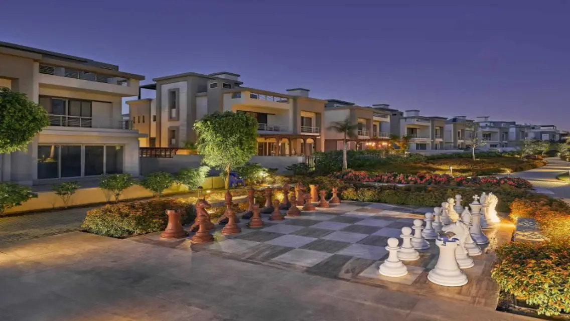 Luxurious Apartment with 4500 Meters of Space and Elegant Amenities