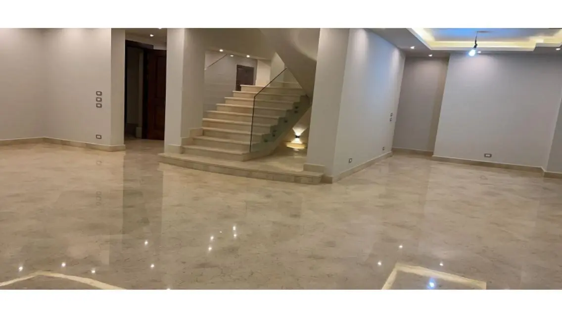 Luxurious Apartment with 4500 Meters of Space and Elegant Amenities