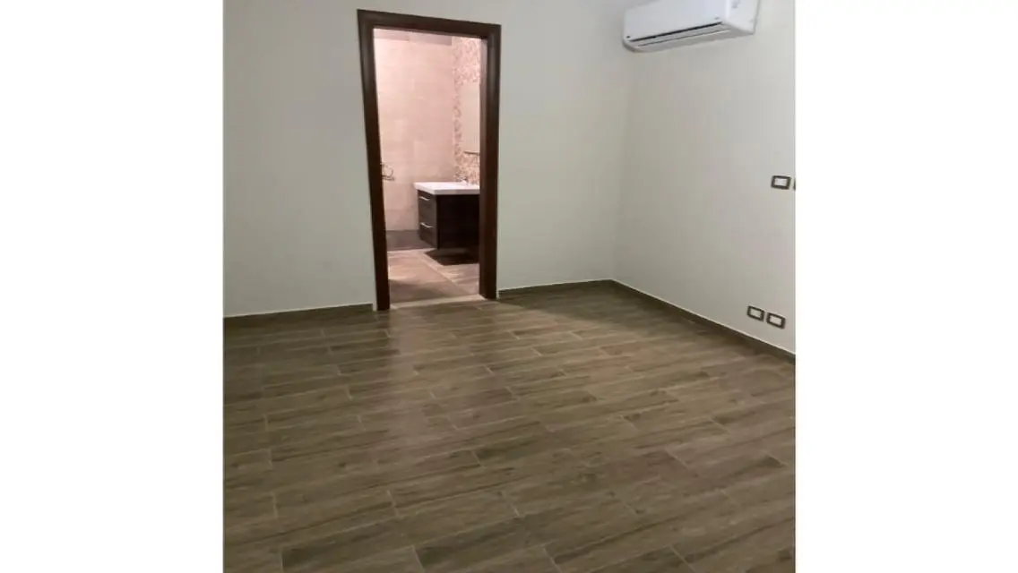 Luxurious Apartment with 4500 Meters of Space and Elegant Amenities