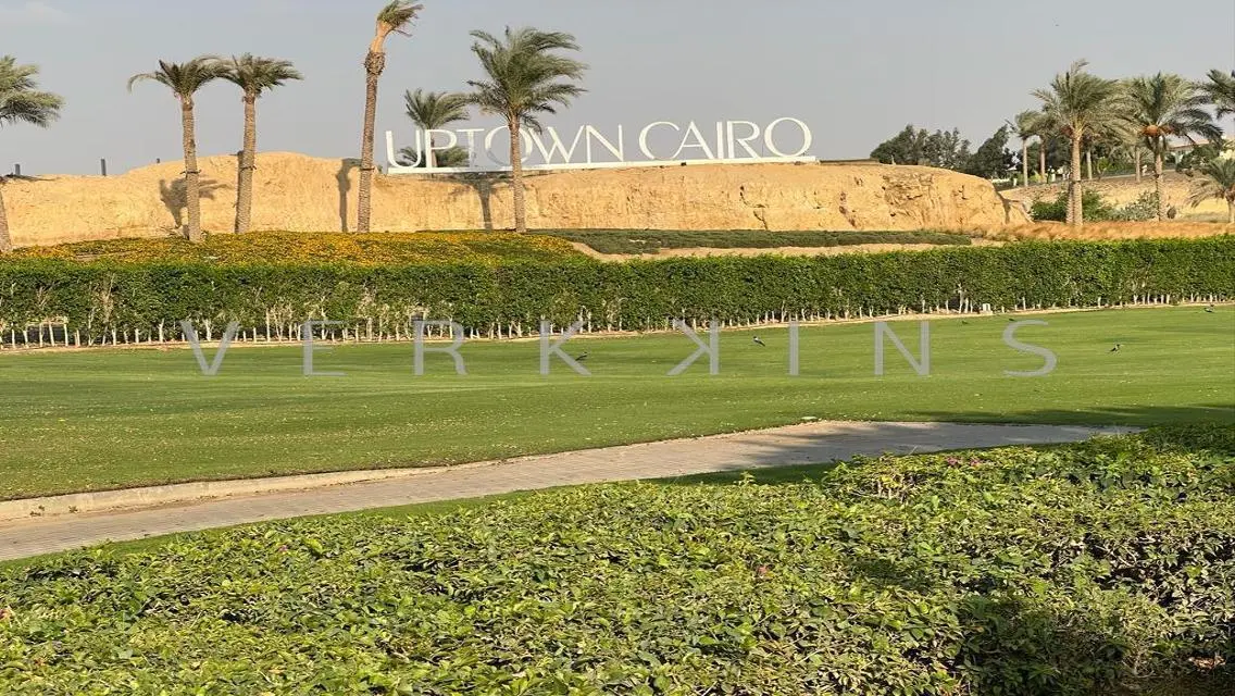 Luxury Villa for Sale - 5 Bedrooms and Gym