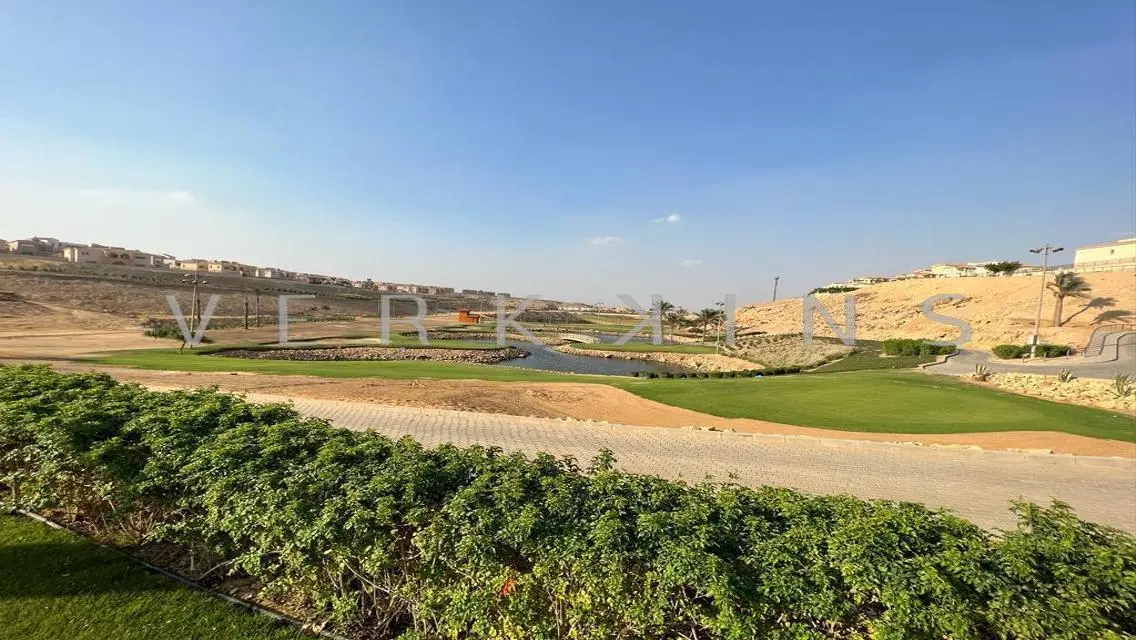 Luxury Villa for Sale - 5 Bedrooms and Gym