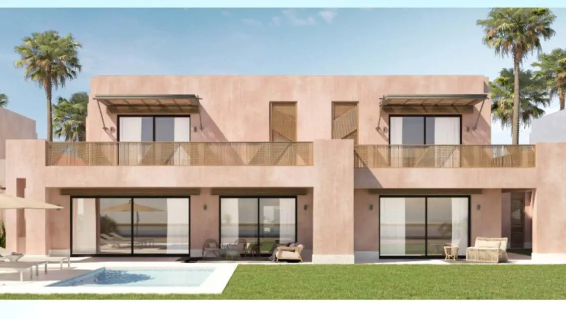 Stunning Villa in Playa with Excellent Amenities