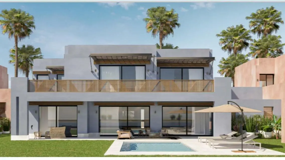 Stunning Villa in Playa with Excellent Amenities