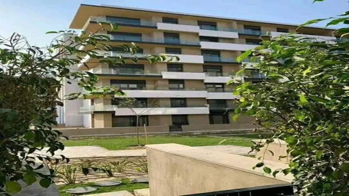 Luxury Apartment in Cadmus with Multiple Amenities and Prime Location