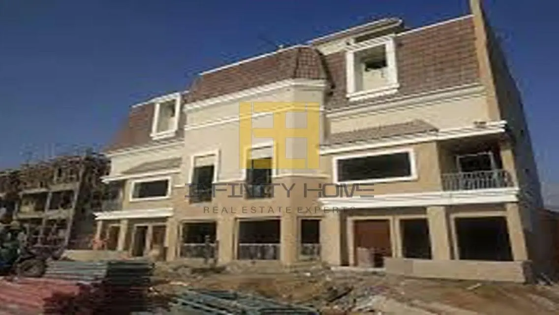Luxurious 3-Bedroom Apartment with Balcony