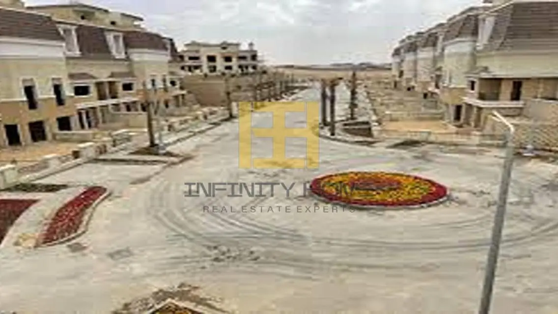 Luxurious 3-Bedroom Apartment with Balcony