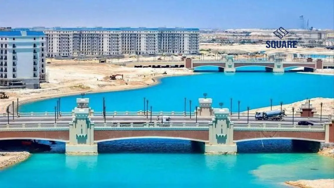 Luxury Apartment with Lakeside View in Prime Location