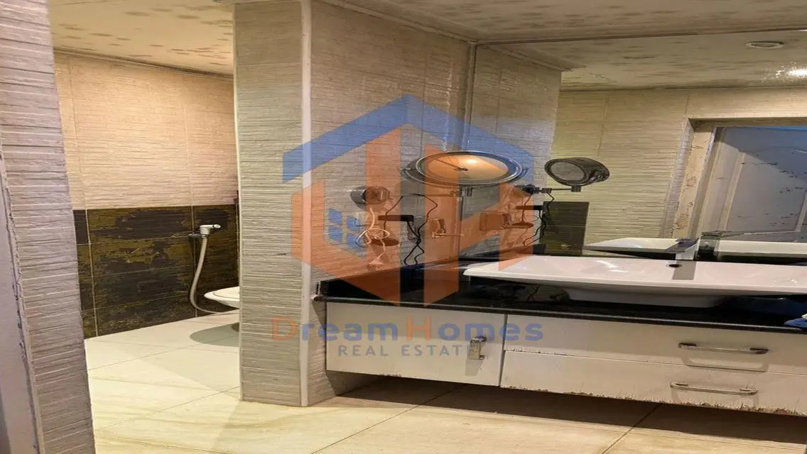 Luxury Villa for Sale with Private Garden and Pool