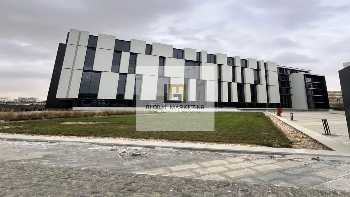 Premium Office Space of 155 sqm - Available for Rent!