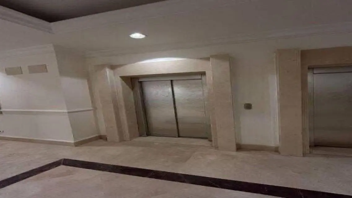 Luxury Apartment with Private Garden in Prime Location