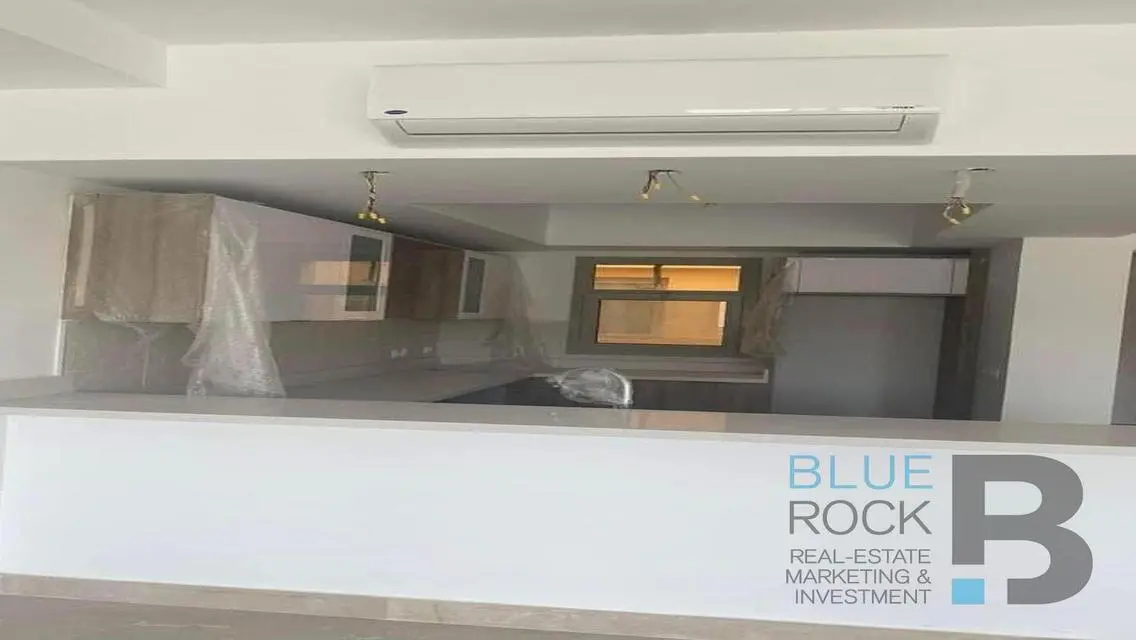 Luxurious Apartment in Up Town Cairo