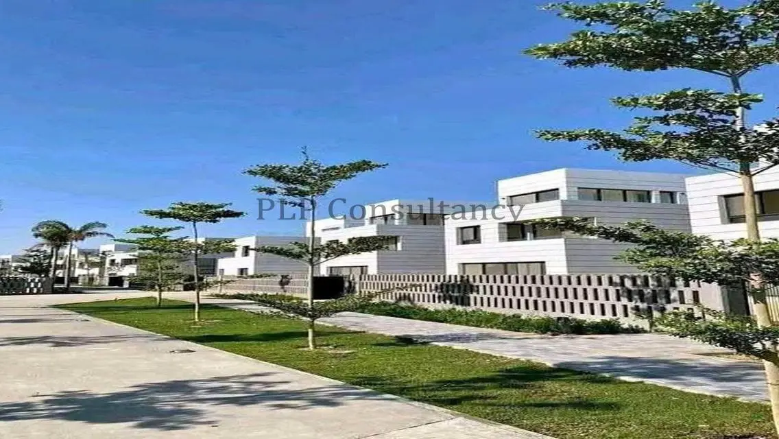 -280-Luxury Commercial Space in Madinaty