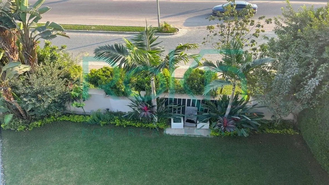Luxury Villa for Sale with Private Pool and Garden