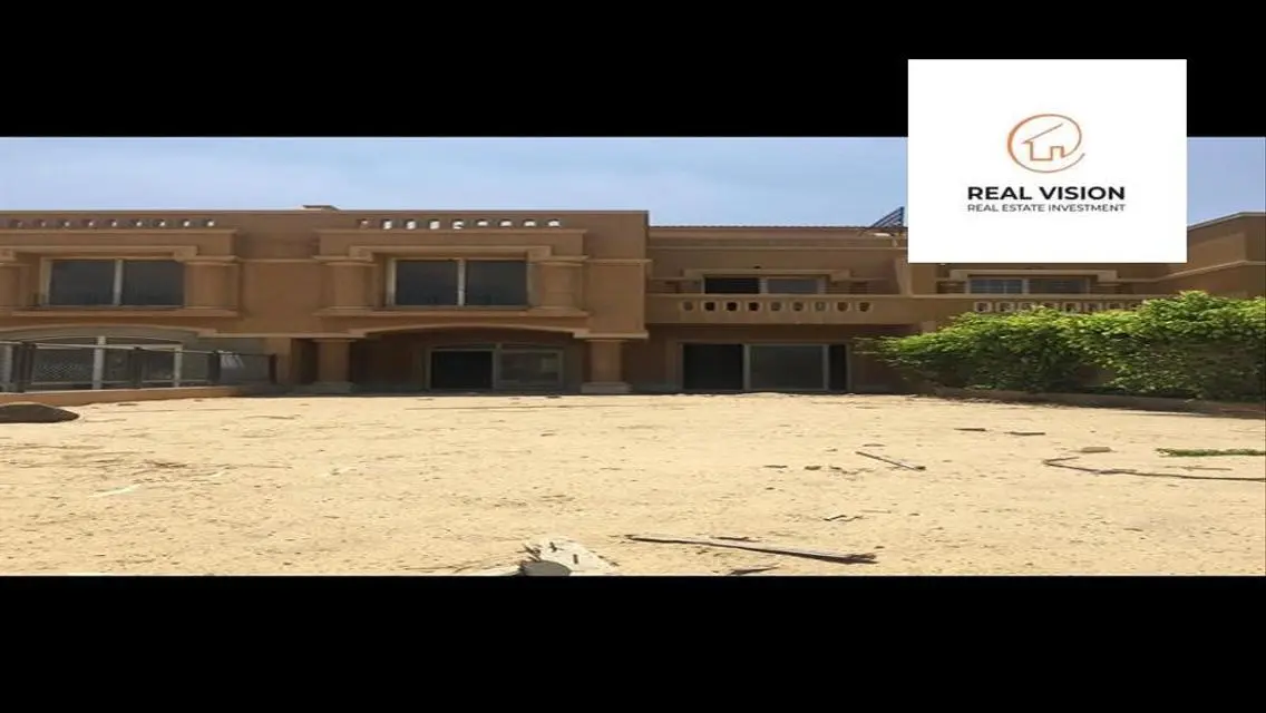 Luxurious Villa with Unique Design, Private Garden and Security Guard