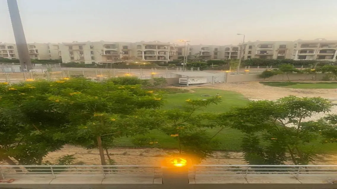 فيلا متميزة للبيع مع إطلالة رائعة