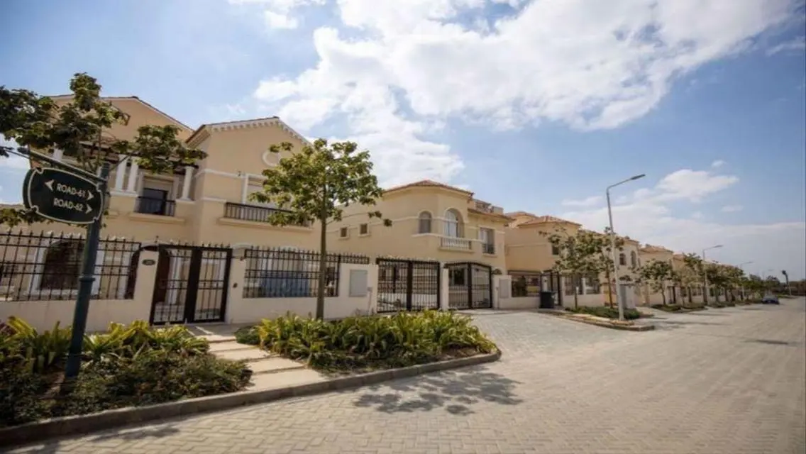 Luxurious Villa with Spacious Layout and Amenities