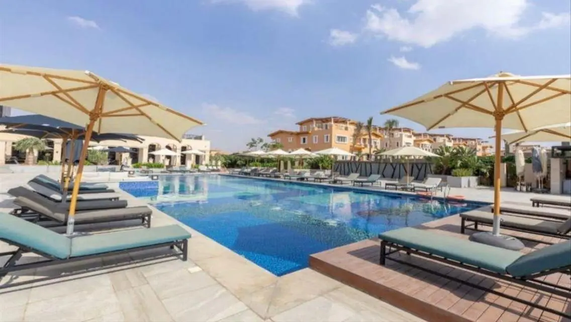 Luxurious Villa with Spacious Layout and Amenities