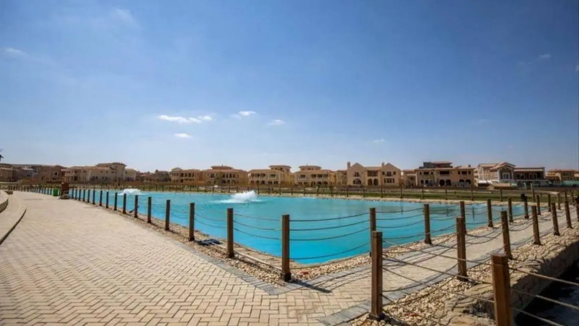 Luxurious Villa with Spacious Layout and Amenities