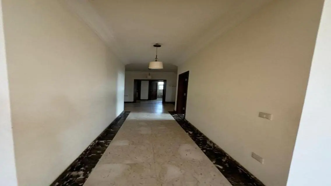 شقة فاخرة أربع غرف مساحتها 2253 متر
