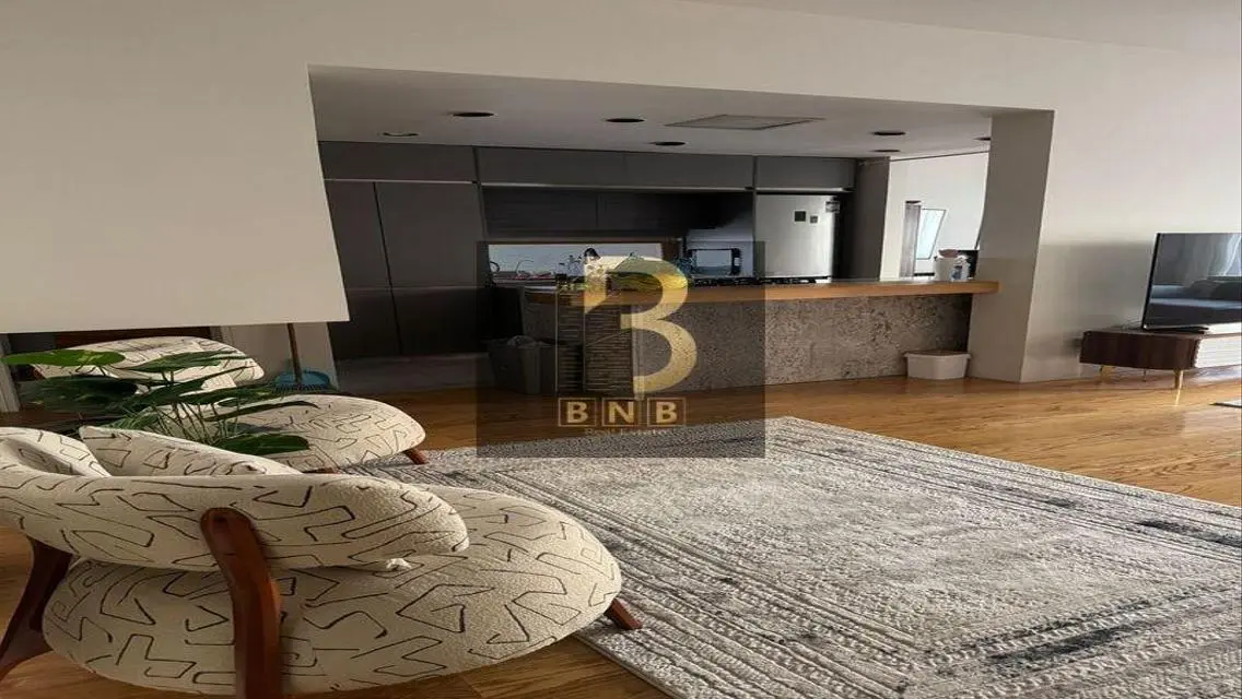 Spacious Luxury Apartment in the Heart of the City