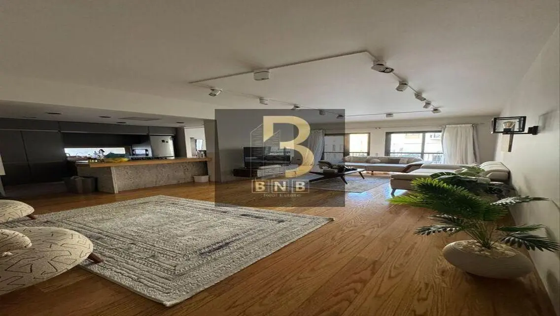 Spacious Luxury Apartment in the Heart of the City