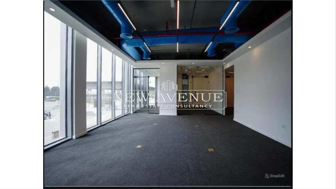 Fantastic Commercial Property with Ample Space - Great Investment Opportunity!