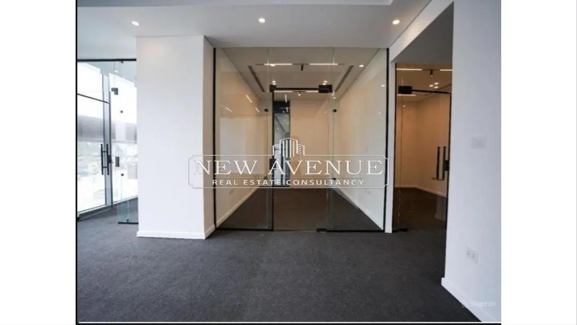 Fantastic Commercial Property with Ample Space - Great Investment Opportunity!