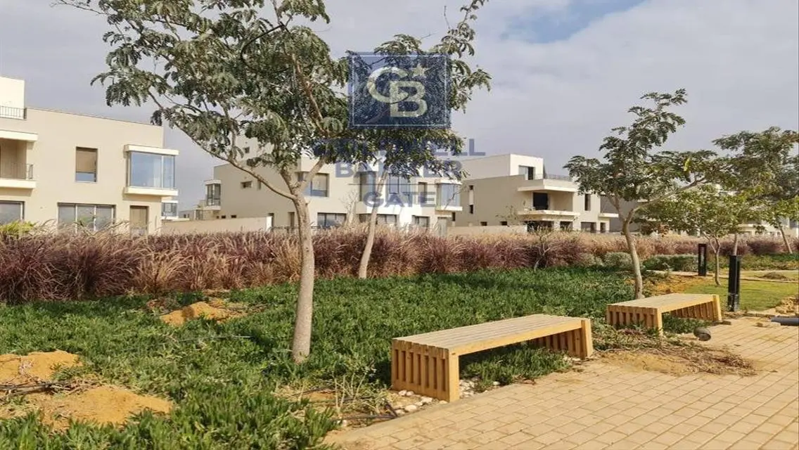 فيلا فاخرة للايجار مع مسبح خاص وحديقة