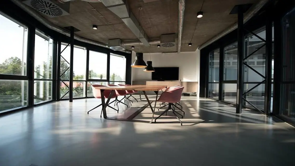 Luxury Apartment in Skyramp - Upwyde