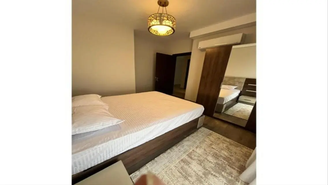 Executive Apartment for Sale in Zed Ora - Stunning Lakeside View