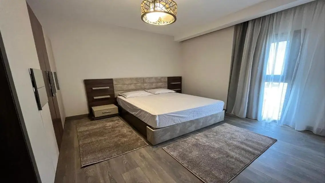 Executive Apartment for Sale in Zed Ora - Stunning Lakeside View