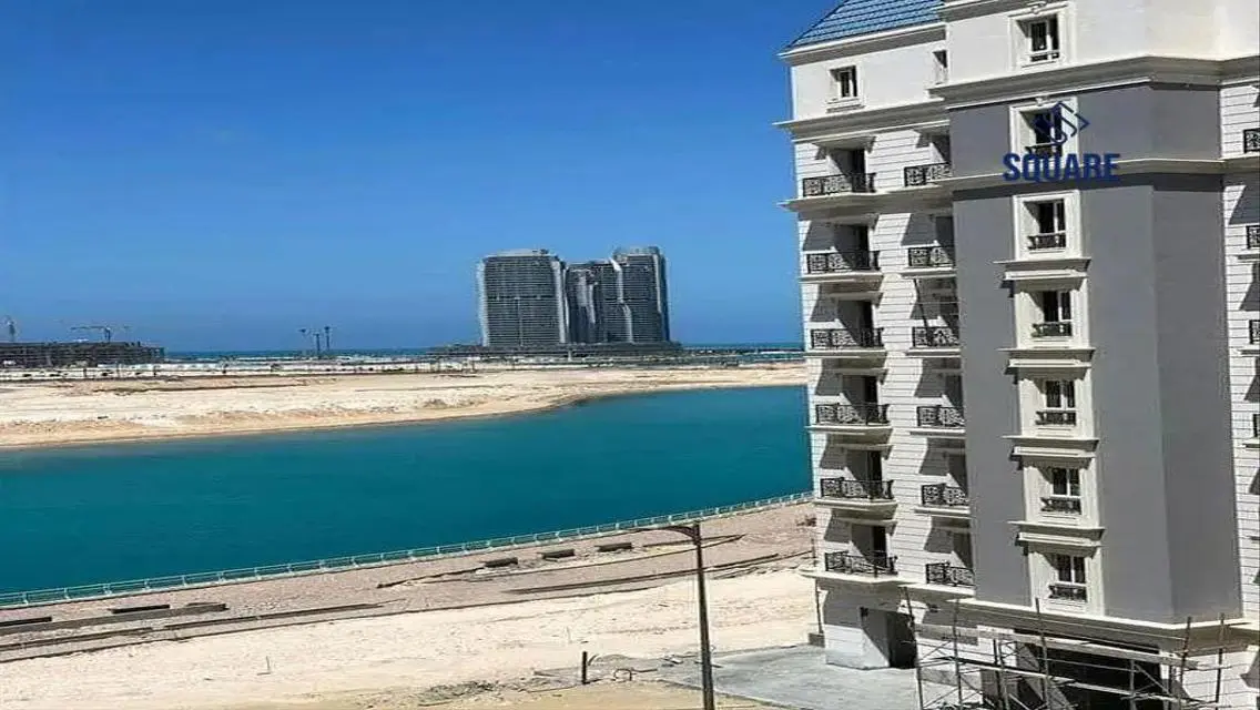 Luxurious Villa with Spacious Design and Stunning View