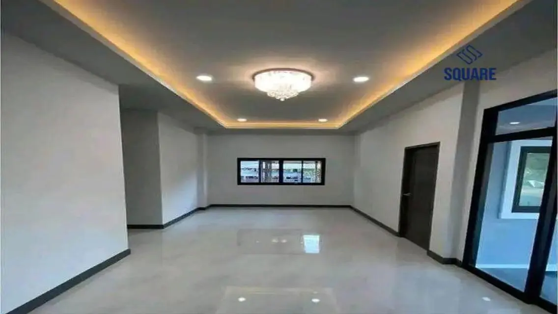 Luxurious Villa with Spacious Design and Stunning View