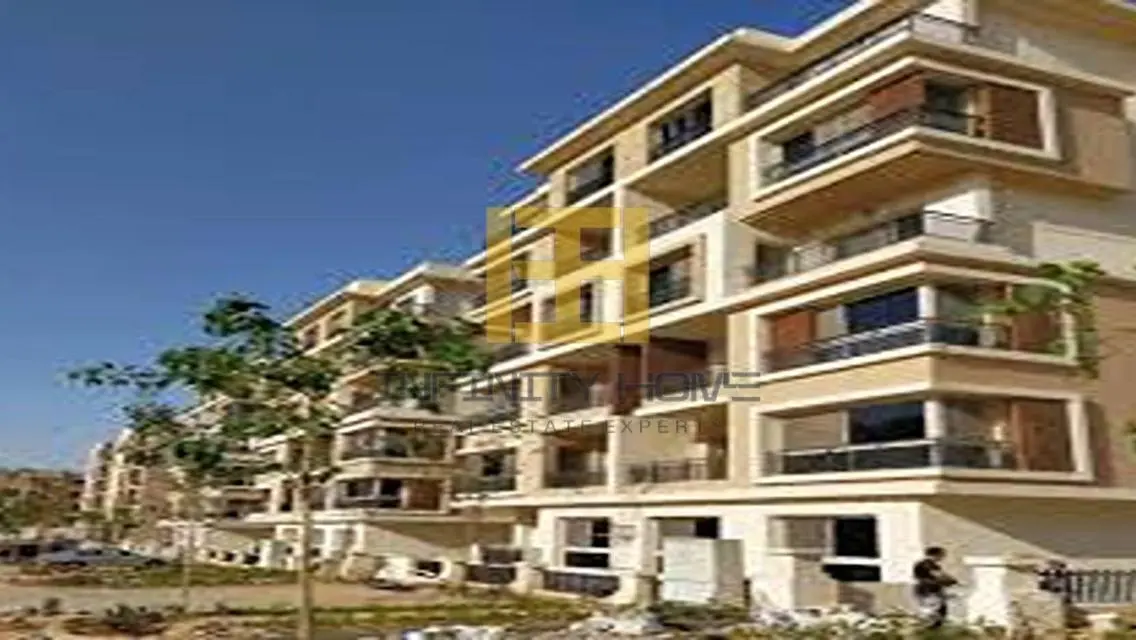Luxury Apartment with Stunning Lake View